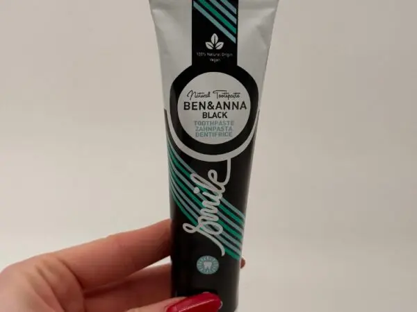 BEN & ANNA SMILE BLACK PASTA ZA ZUBE 75 ml