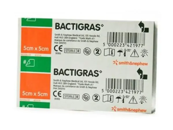 Bactigras antiseptična kompresa 5x5cm, 1 komad