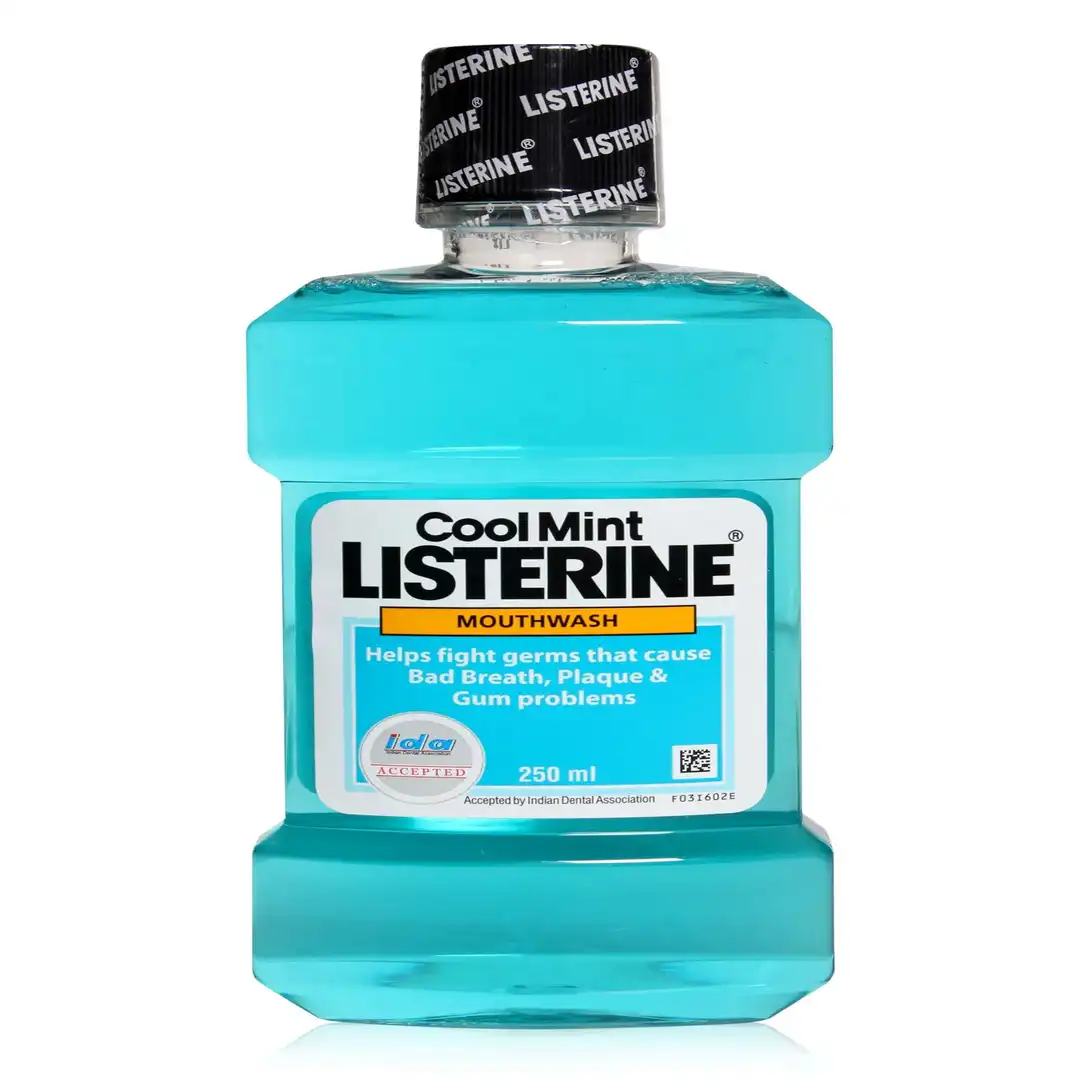 Listerine Cool Mint tečnost za ispiranje usta 250 ml